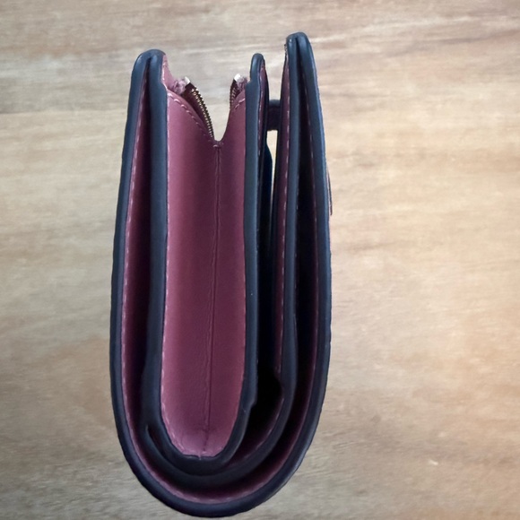 Kate Spade Outlet RaspberryTextured Wallet - Picture 5 of 11